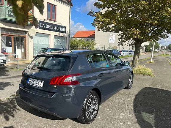 Peugeot 308 2017 photo 2