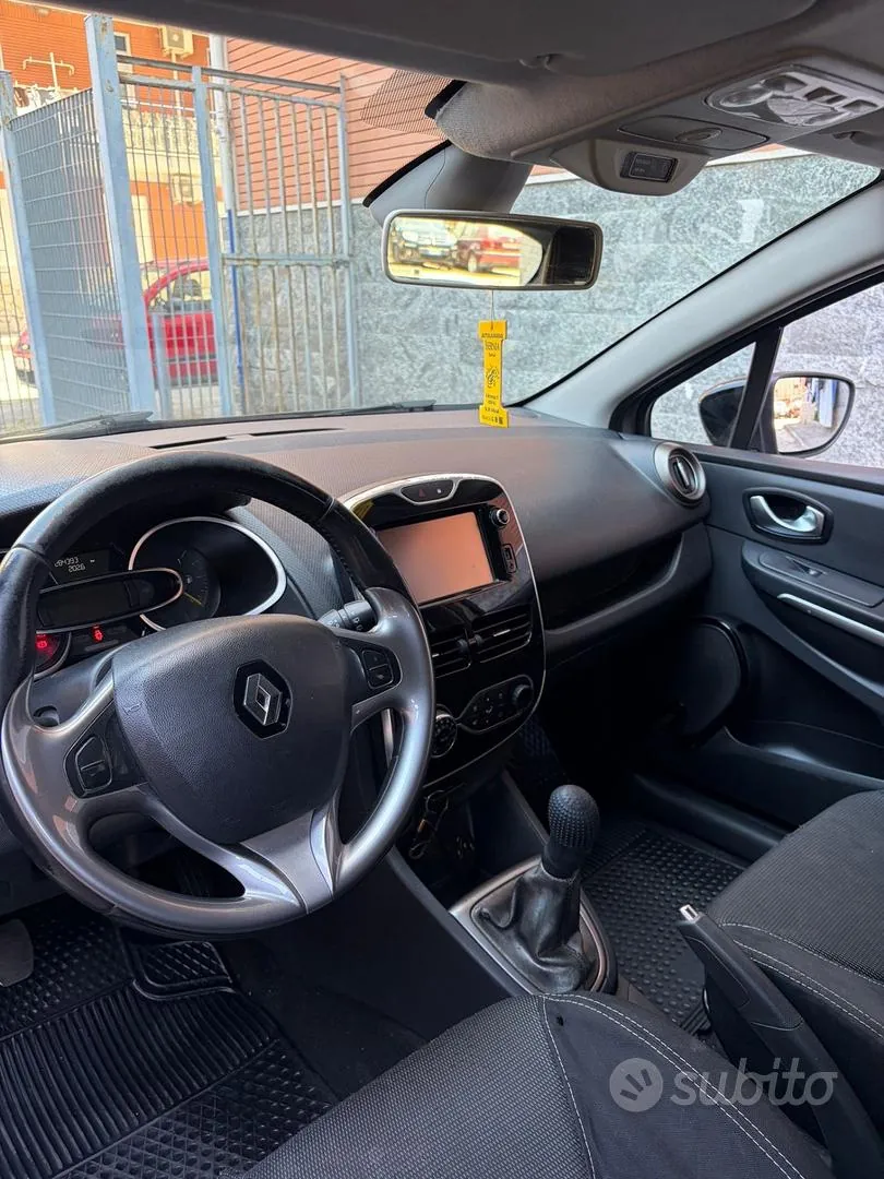 Renault Clio 2015 photo 5