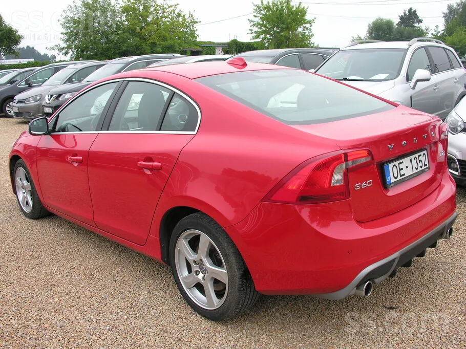Volvo S60 2013 photo 4