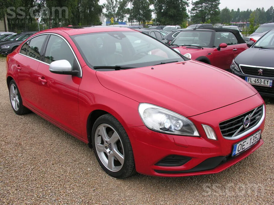 Volvo S60 2013 photo 2