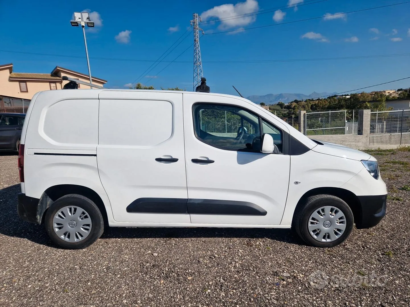 Opel Combo 2021 photo 2