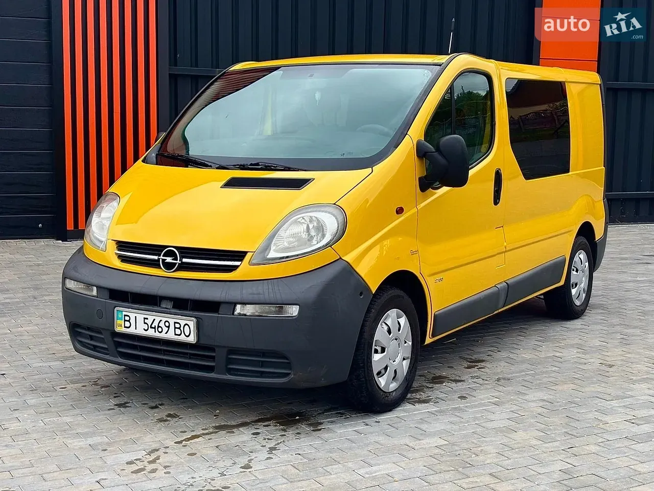 Opel Vivaro 2004 photo 2