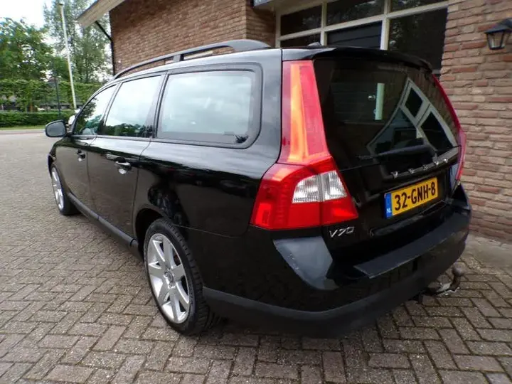 Volvo V70 2008 photo 3