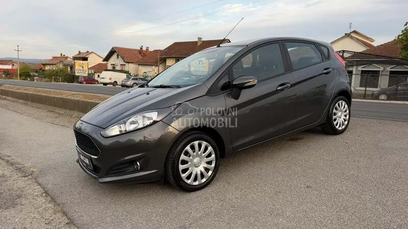 Ford Fiesta 2017 photo 2