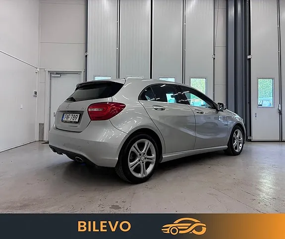Mercedes-Benz A180 2015 photo 3