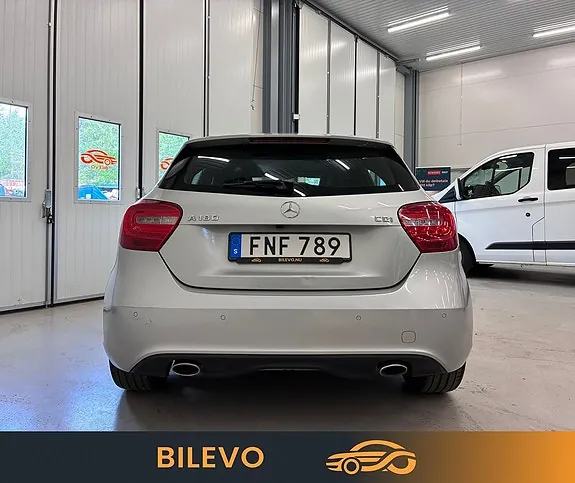Mercedes-Benz A180 2015 photo 4