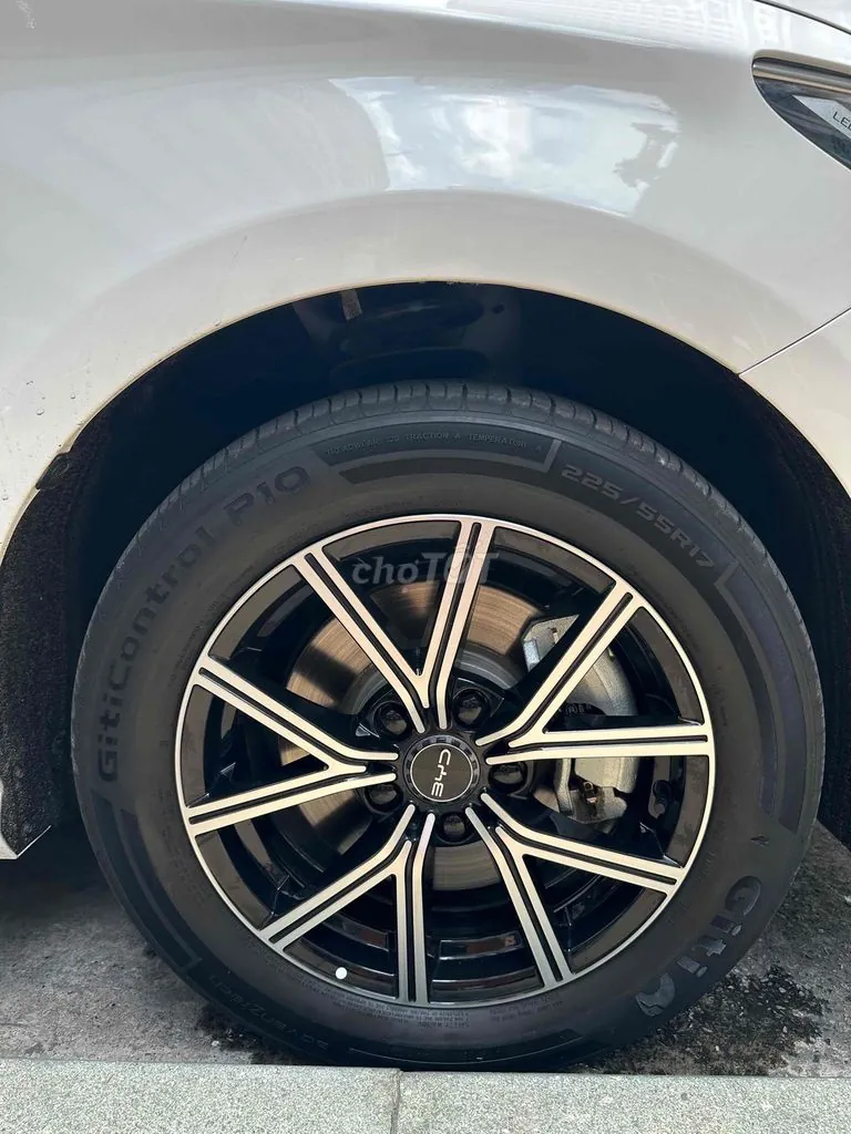 BYD M6 2025 photo 5