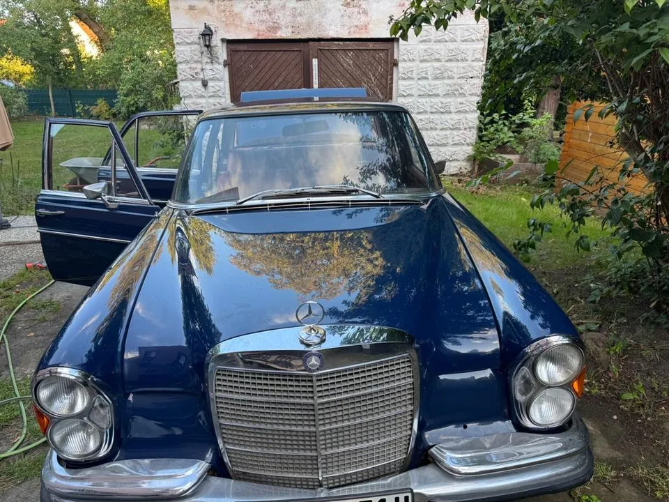 Mercedes-Benz 280