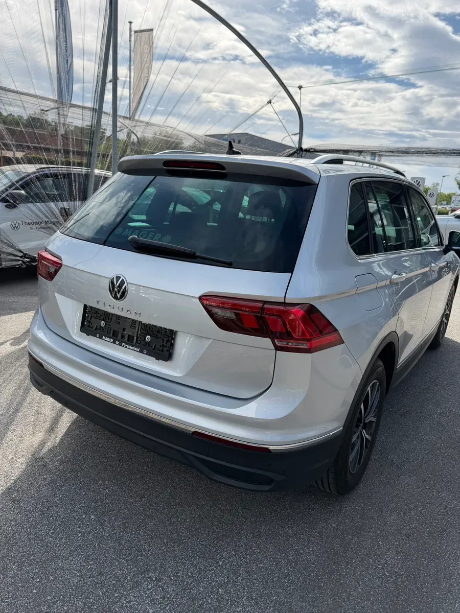 Volkswagen Tiguan 2021 photo 3