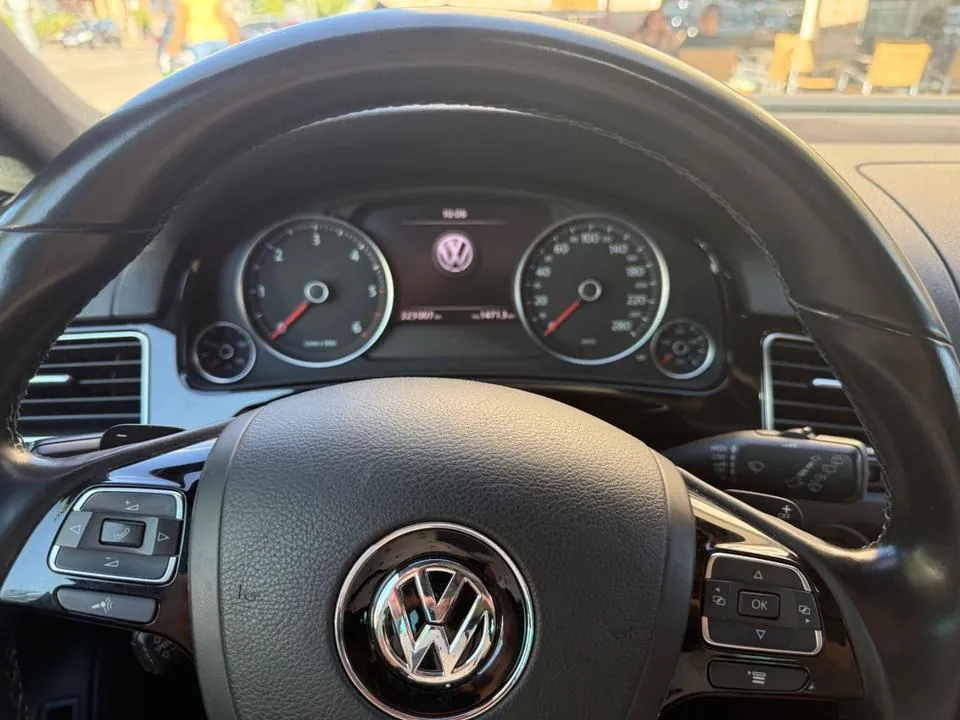 Volkswagen Touareg
