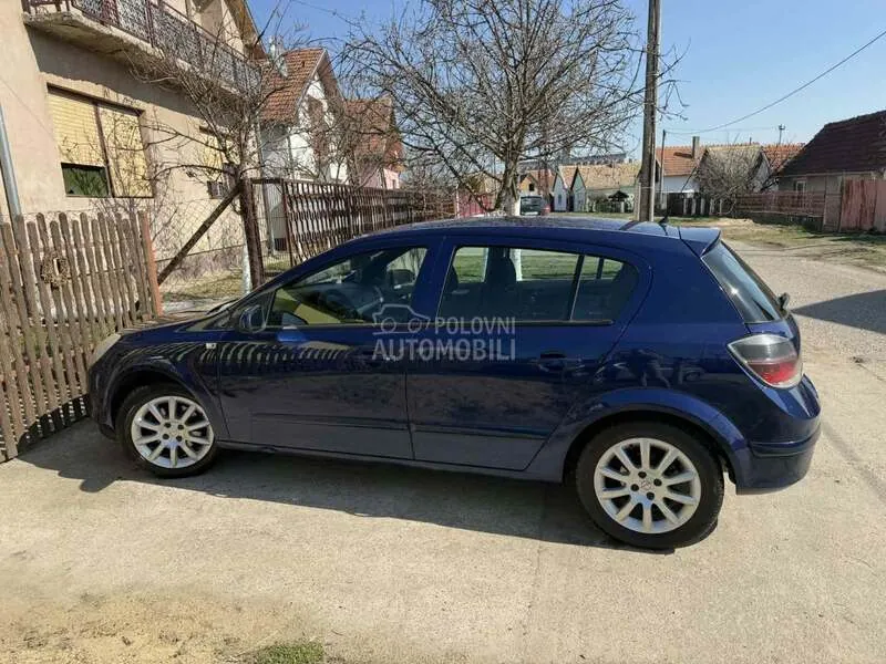 Opel Astra H 2007 photo 4