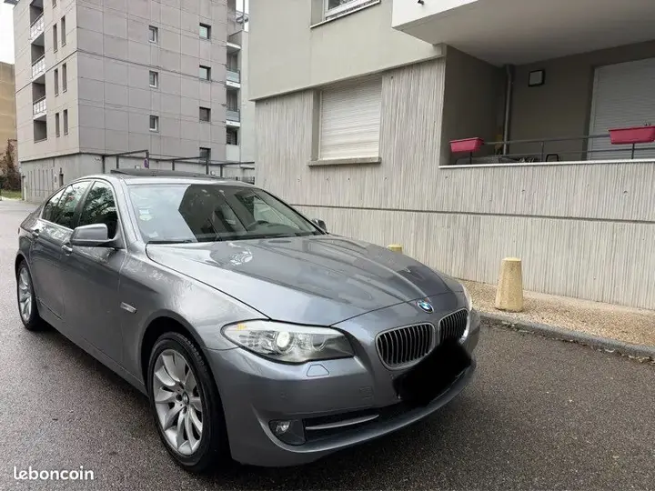 BMW 5 Series 2011 photo 3