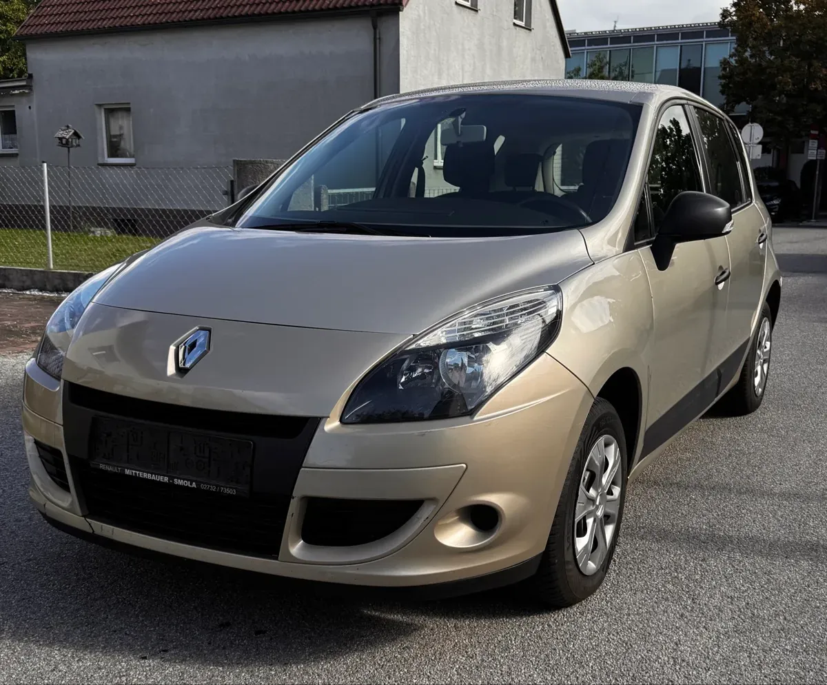 Renault Scenic 2010 photo 3