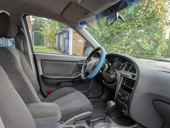 Hyundai Elantra 2002 photo 5