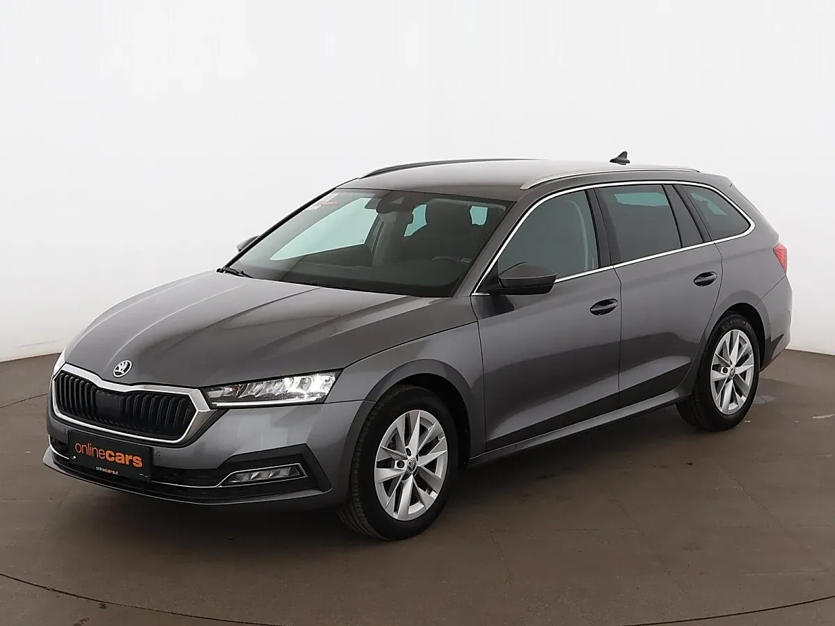 Skoda Octavia 2023 photo 2