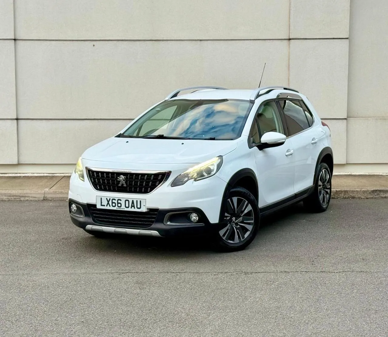 Peugeot 2008 2016 photo 3