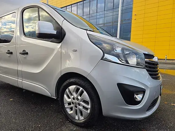 Opel Vivaro 2016 photo 3