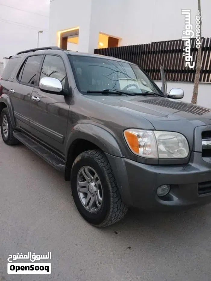 Toyota Sequoia 2006 photo 2