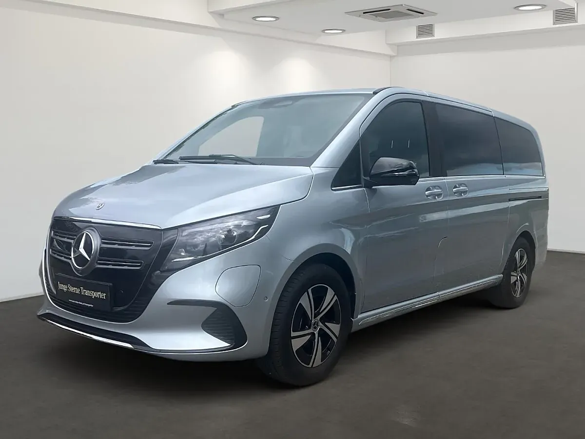 Mercedes-Benz Eqv 2025 photo 2