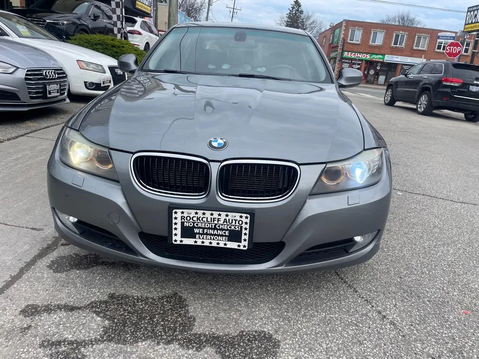 BMW 328 2011 photo 2