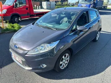 Ford Fiesta 2010 photo 2