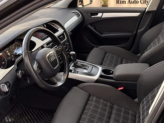 Audi A4 2011 photo 5