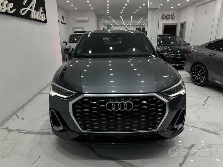Audi Q3 2023 photo 2