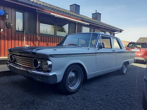 Ford Fairlane 1962 photo 4