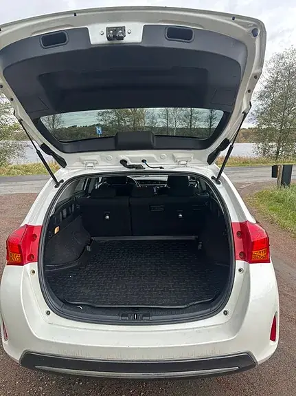 Toyota Auris 2015 photo 5