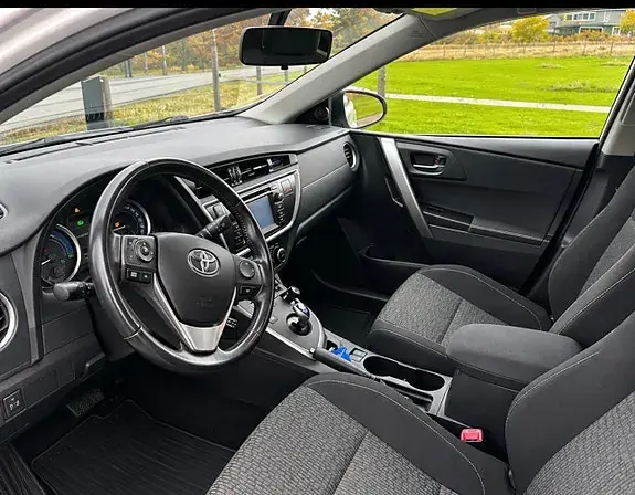 Toyota Auris 2015 photo 4