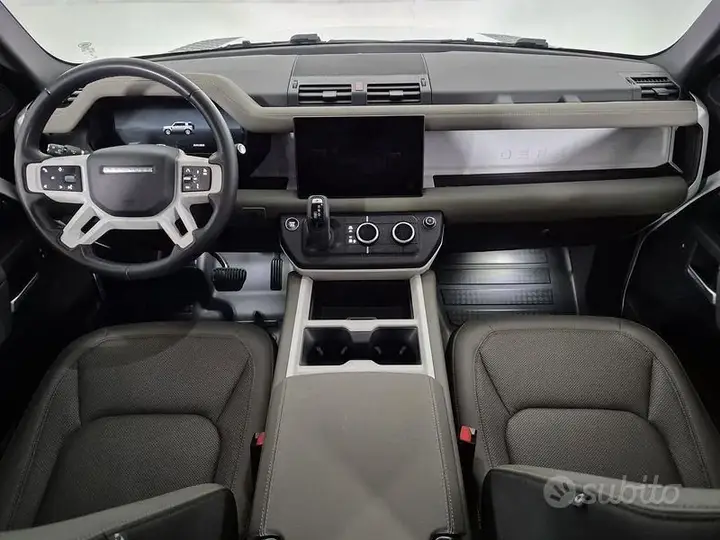 Land Rover Defender 2024 photo 4