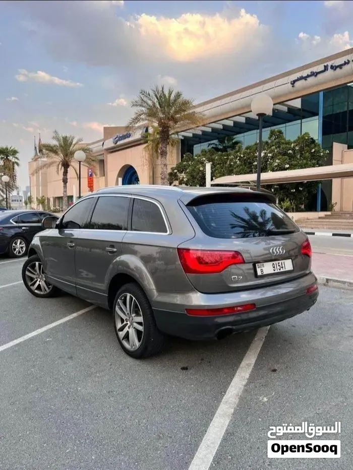 Audi Q7 2013 photo 4