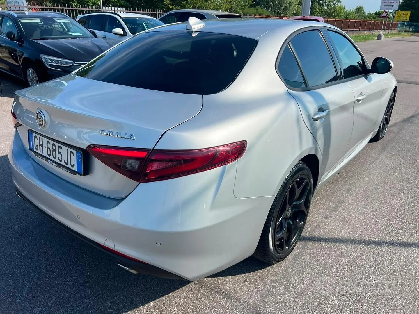 Alfa Romeo Giulia 2021 photo 4