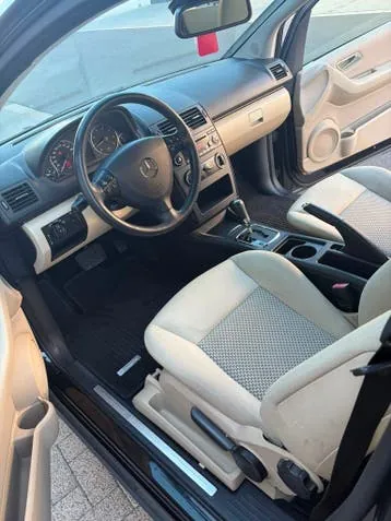 Mercedes-Benz A170 photo 2