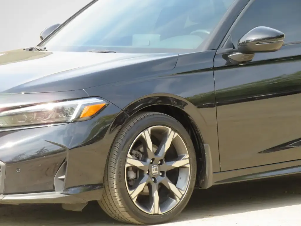 Honda Civic 2025 photo 2