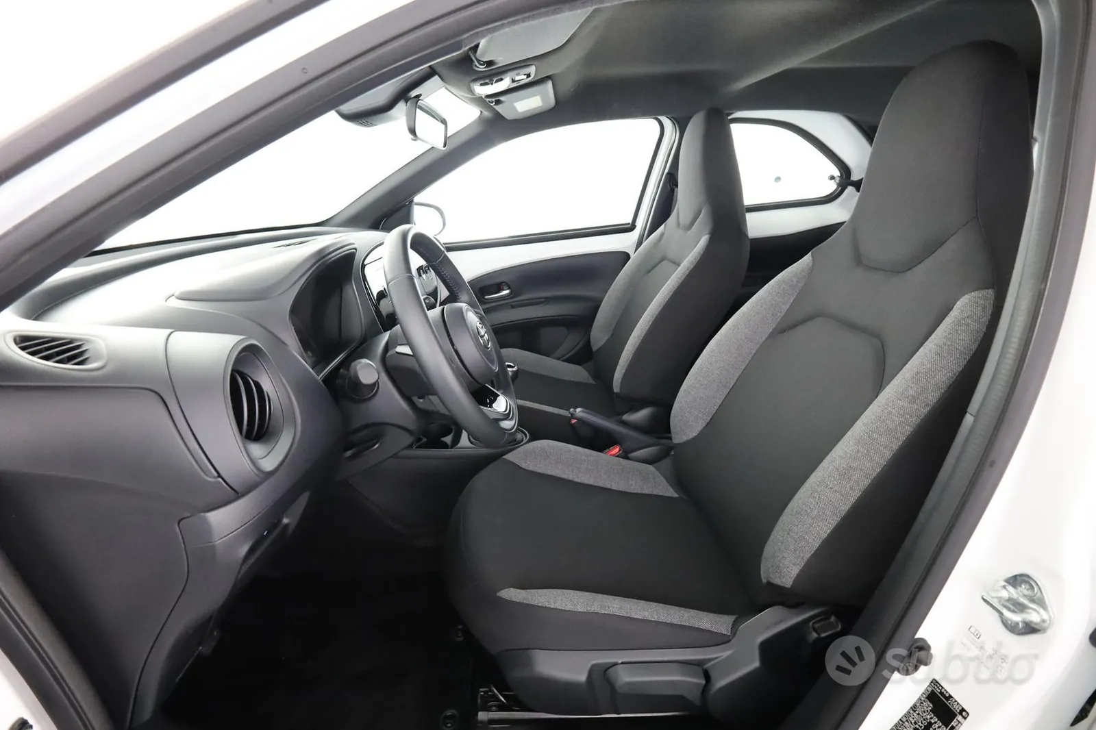Toyota Aygo 2025 photo 2