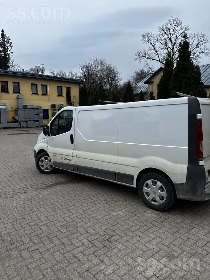 Renault Trafic 2010 photo 4
