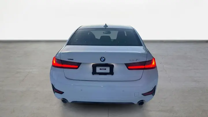 BMW 3 Series 2022 photo 5