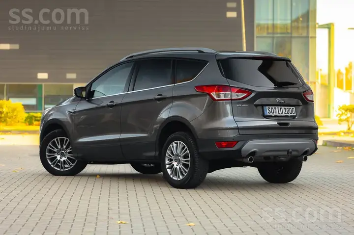 Ford Kuga 2013 photo 4