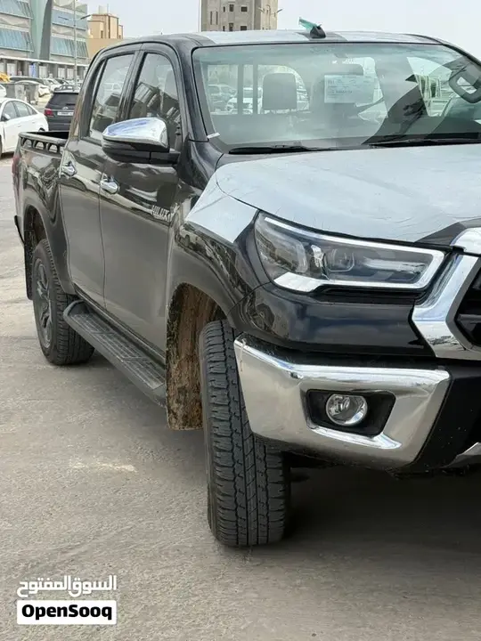 Toyota Hilux 2025 photo 4