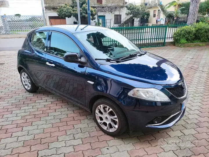 Lancia Ypsilon 2016 photo 5