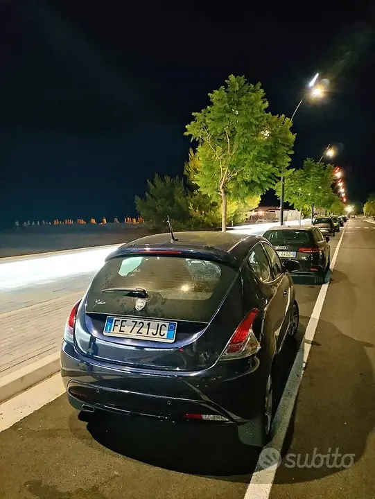 Lancia Ypsilon 2016 photo 2