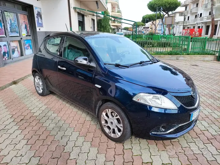Lancia Ypsilon 2016 photo 3
