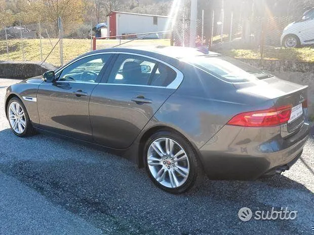 Jaguar Xe 2015 photo 5
