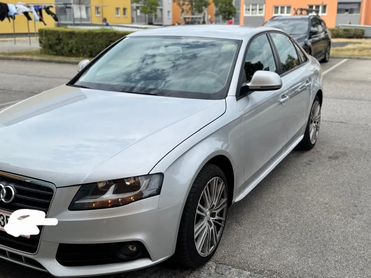 Audi A4 2008 photo 2