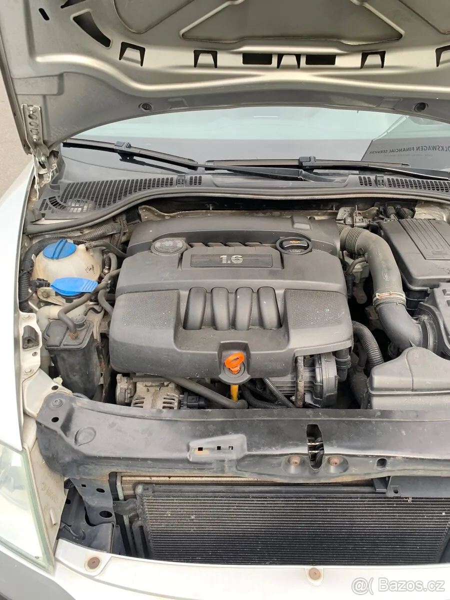 Skoda Octavia 2004 photo 2