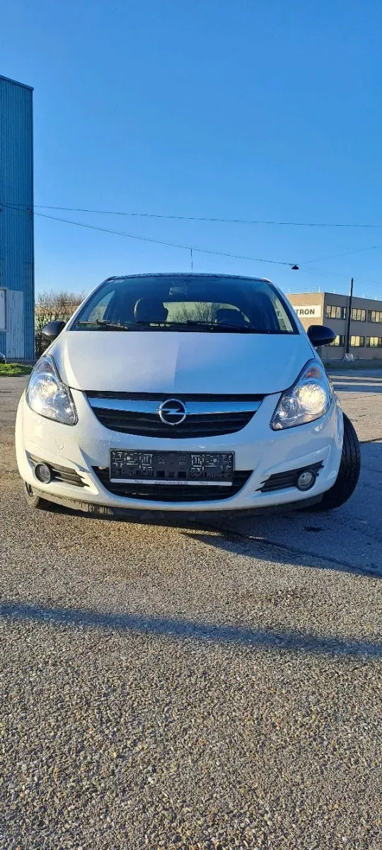 Opel Corsa 2009 photo 2
