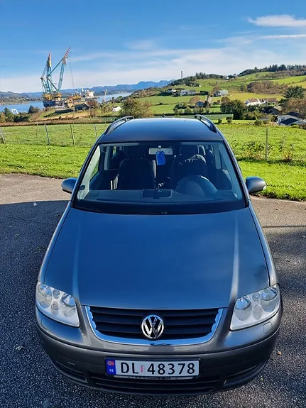 Volkswagen Touran 2006 photo 5