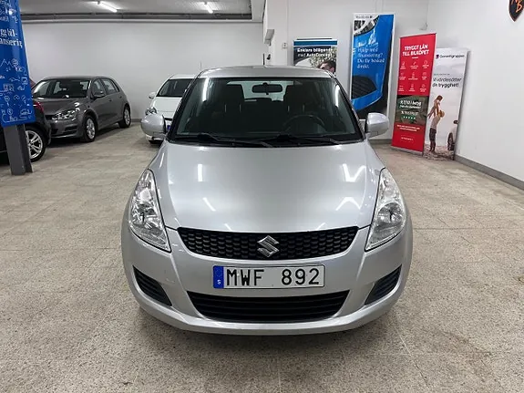 Suzuki Swift 2012 photo 2