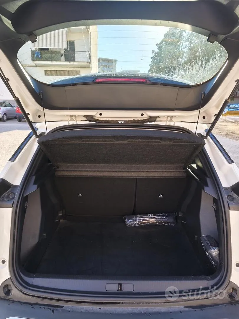 Peugeot 2008 2020 photo 5